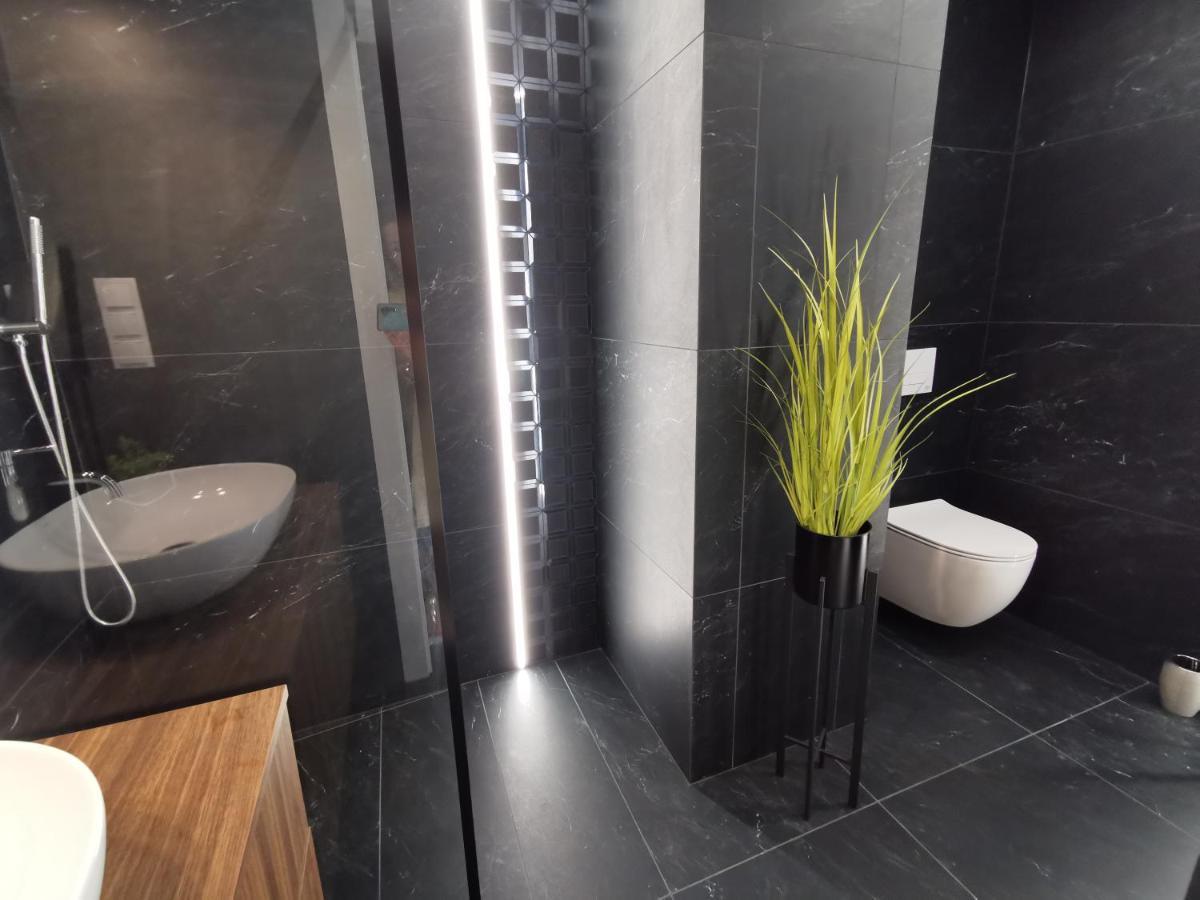 Apartamenty Kielce- Apartament Szmaragd Przy Zalew Kielecki, Faktura, Parking, Centrum מראה חיצוני תמונה